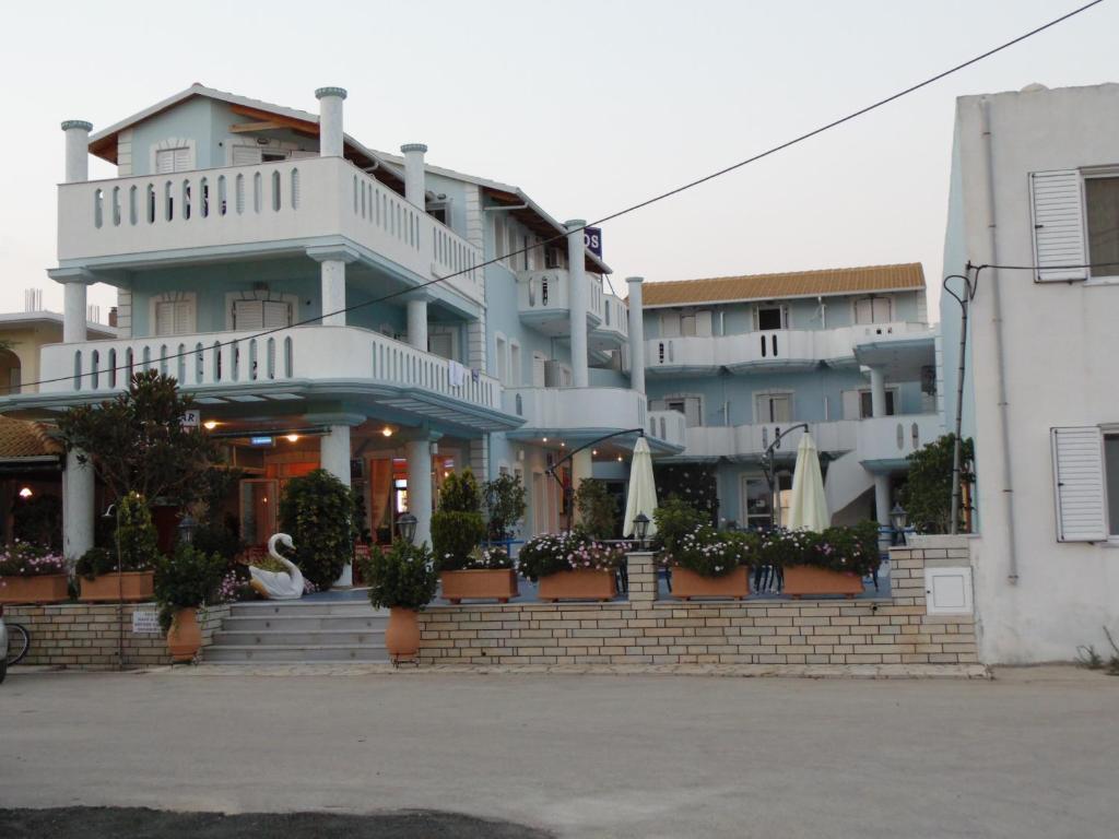 Hotel Spiros 아무디아 외부 사진