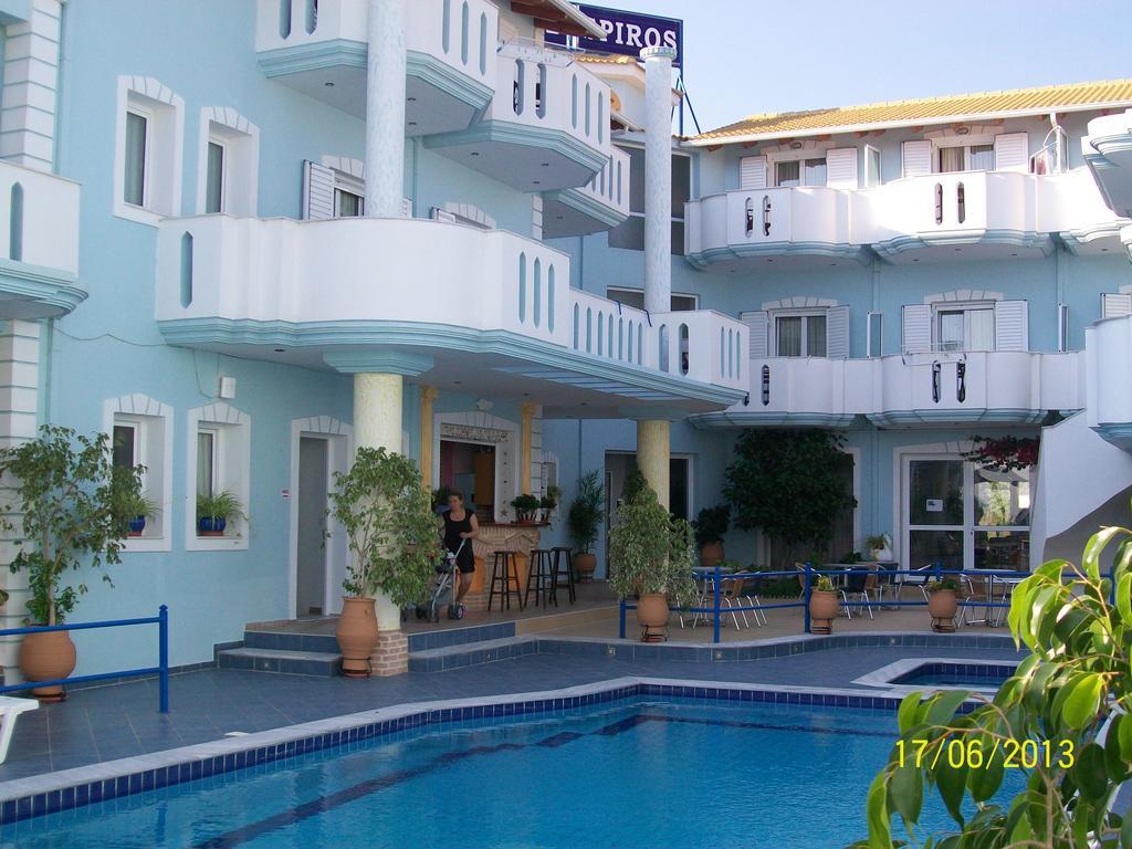 Hotel Spiros 아무디아 외부 사진